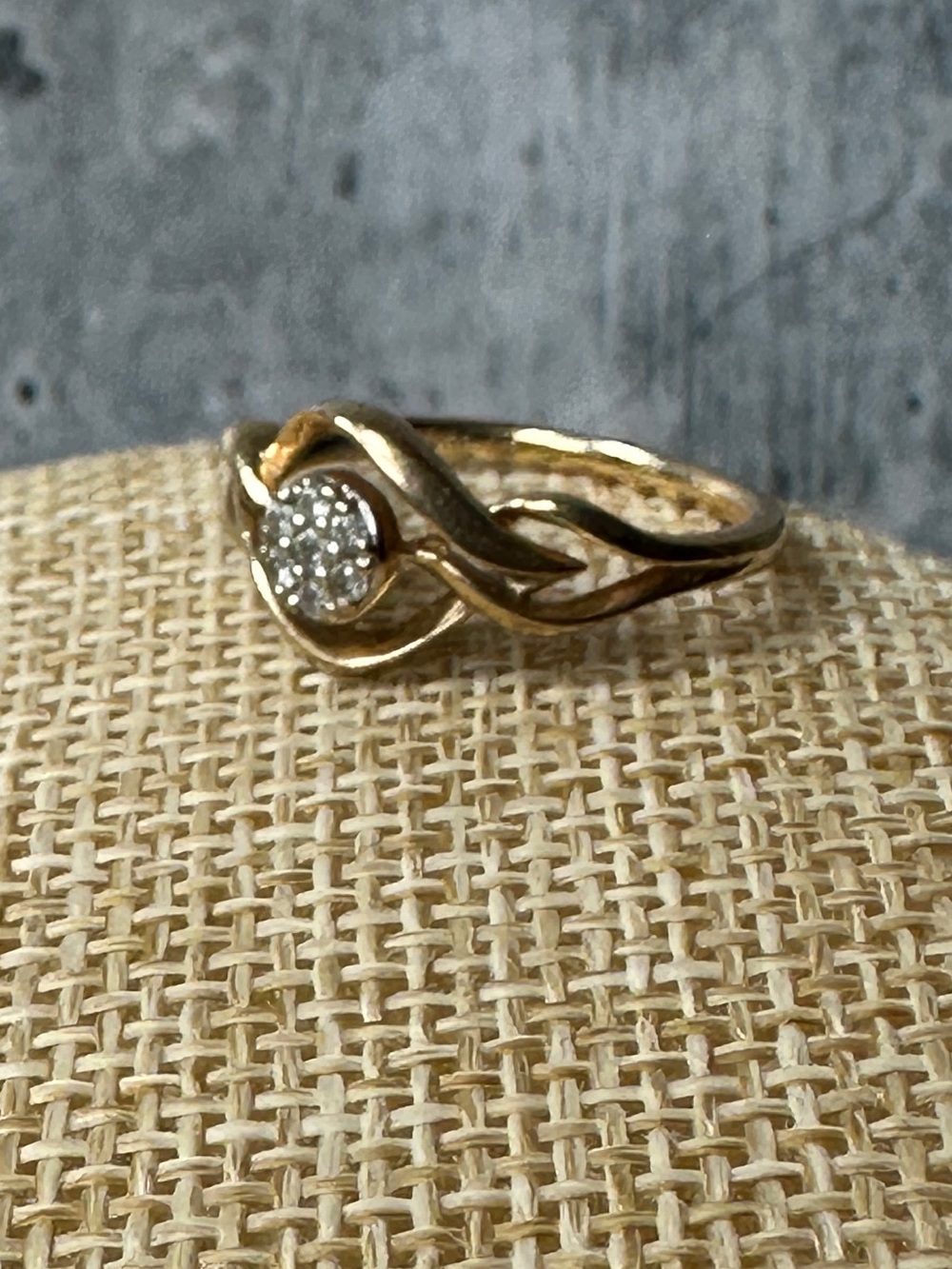 Antique Estate 10k Gold Twist Ring with Cluster Diamond Braided Design Size 7 - Picture 6 of 9